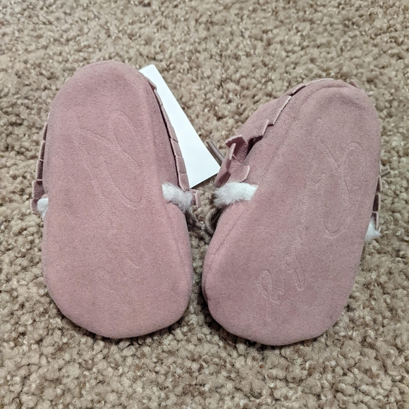 Baby moccasins NWT - Picture 4 of 6